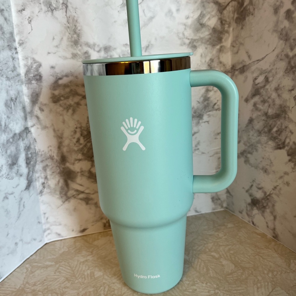 Hydro flask all around 40 ounce travell tumbler cup